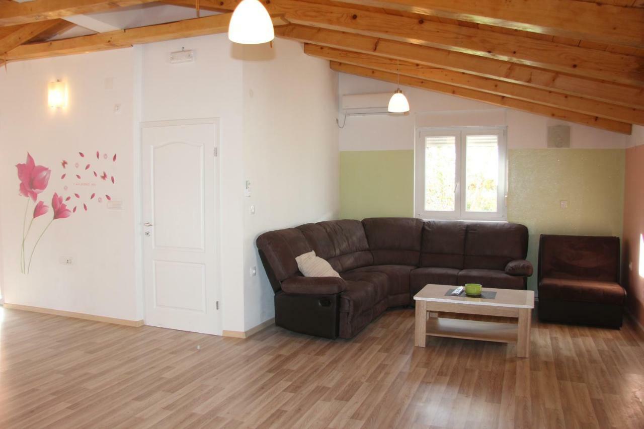 Vacation House "Viola" Фажана Екстер'єр фото