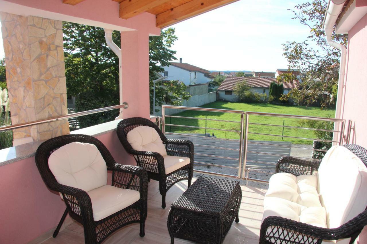 Vacation House "Viola" Фажана Екстер'єр фото